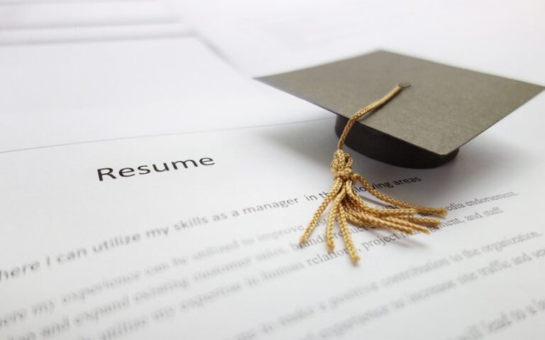 how do you write expected graduation date on resume