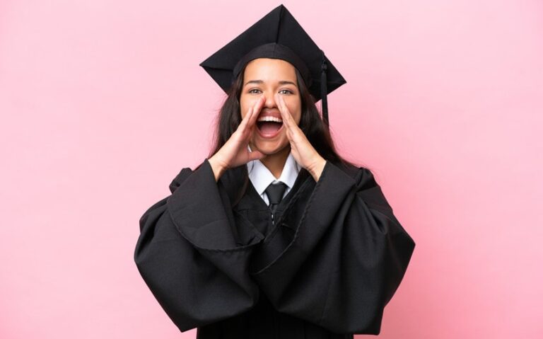 when to send graduation announcements